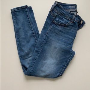 Women American Eagle Super Stretch Jeggings